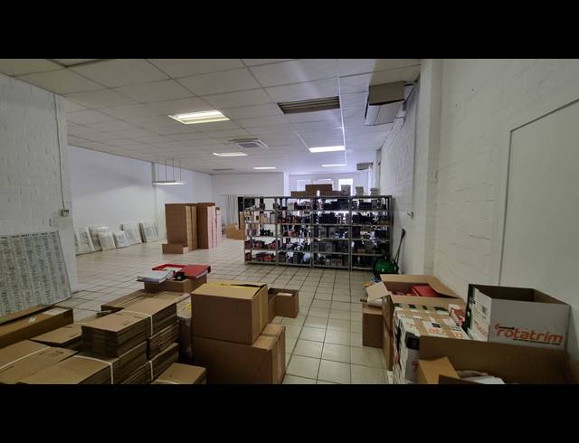 200M² WAREHOUSE TO LET IN OBSERVATORY